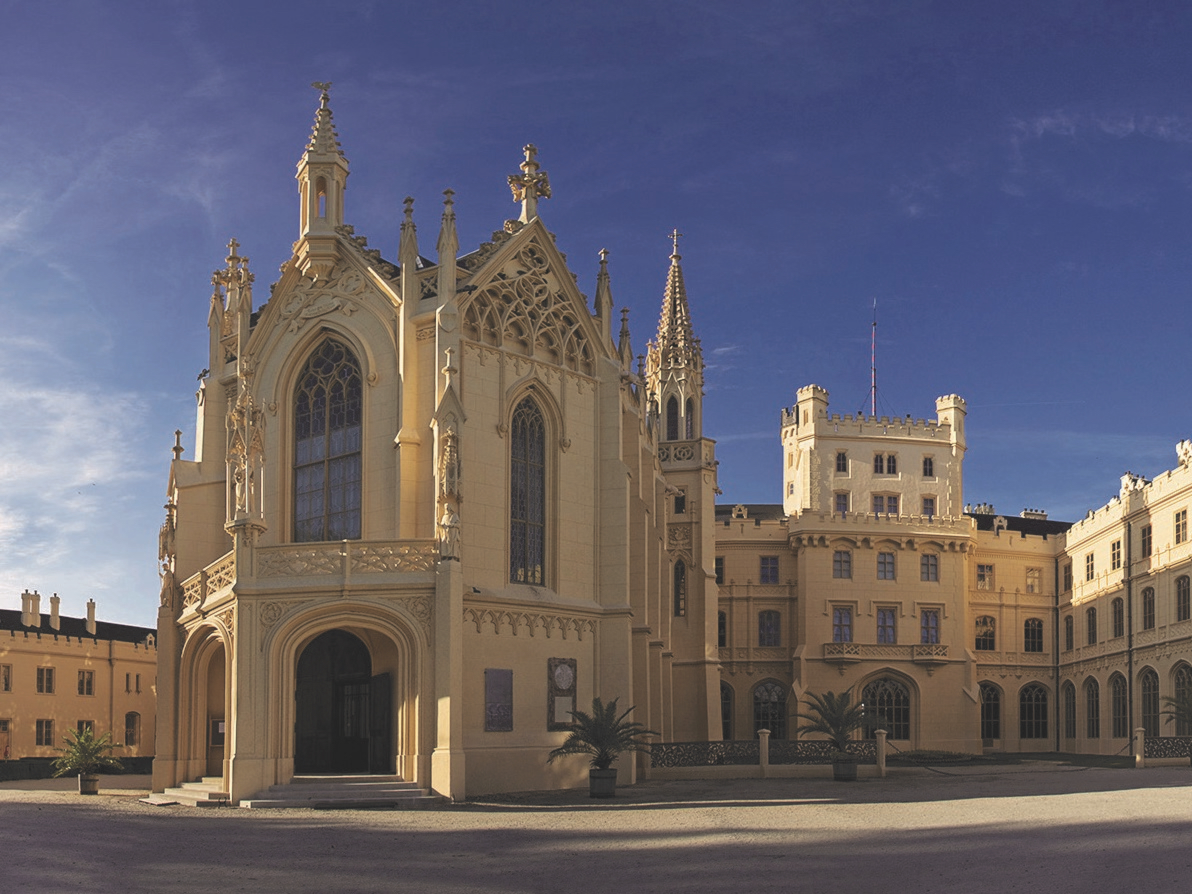 lednice chateau