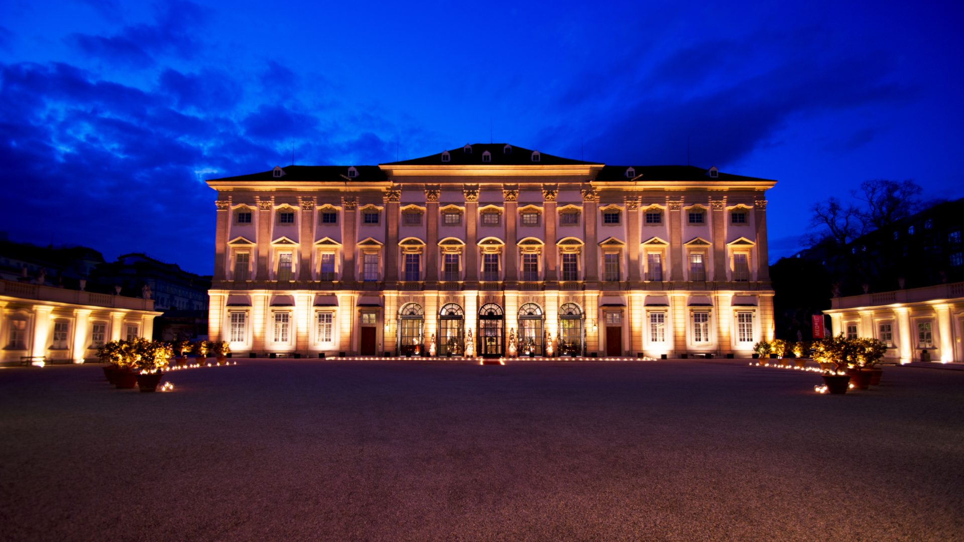 lednice chateau