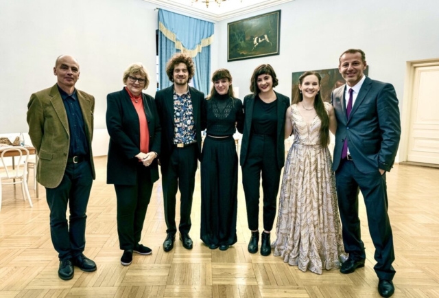 LVHF 2022 _zleva Akos Banlaky, Ljiljana Pancirov (velvyslankyně Chorvatsko), Ensemble Illyrica, J. Bainac a J. Partyka_(c) LVHF_foto Pavel Kristián jr.