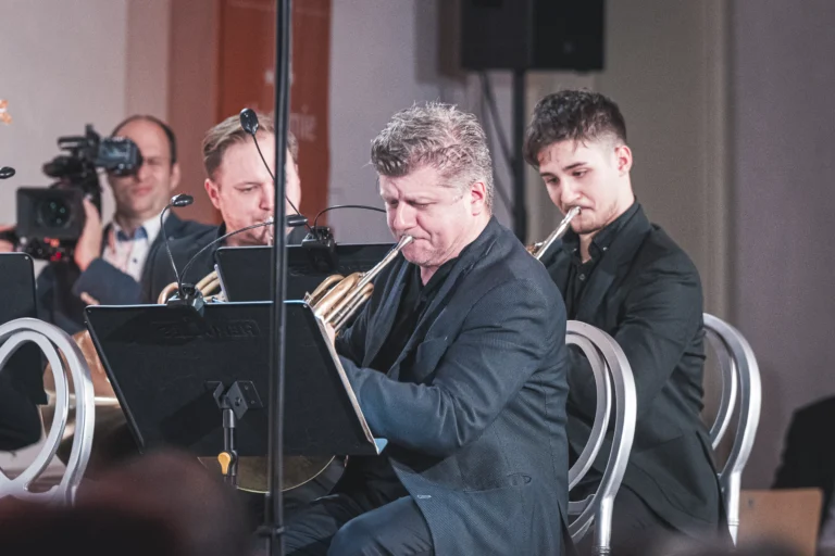 LVHF 2023 | ZÁVĚREČNÝ GALAKONCERT | Victor Teodosiev & Radek Baborák & Orquestrina Baborak | Jízdárna zámku Lednice 7.10.2023