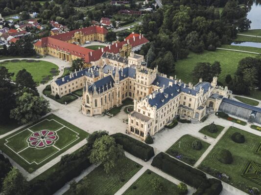 5. Kostel sv. Jakuba St. Lednice Cropped