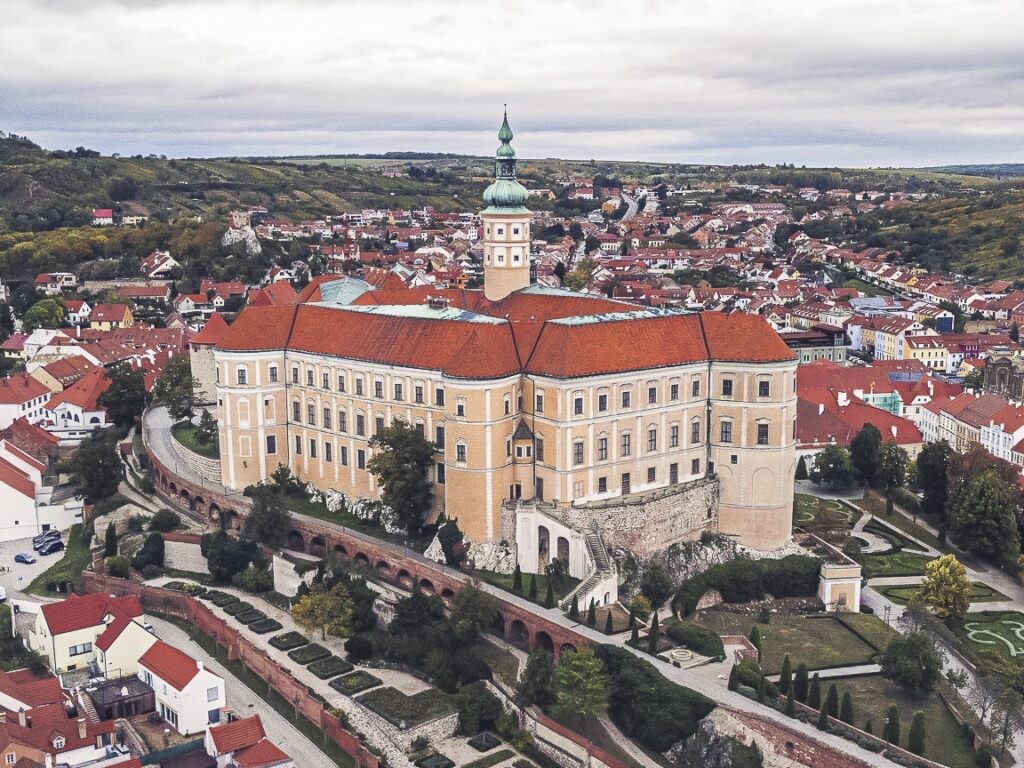 6. Zamek Mikulov Cropped