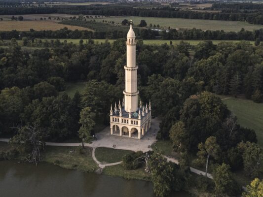 Minaret PRED RET. Cropped