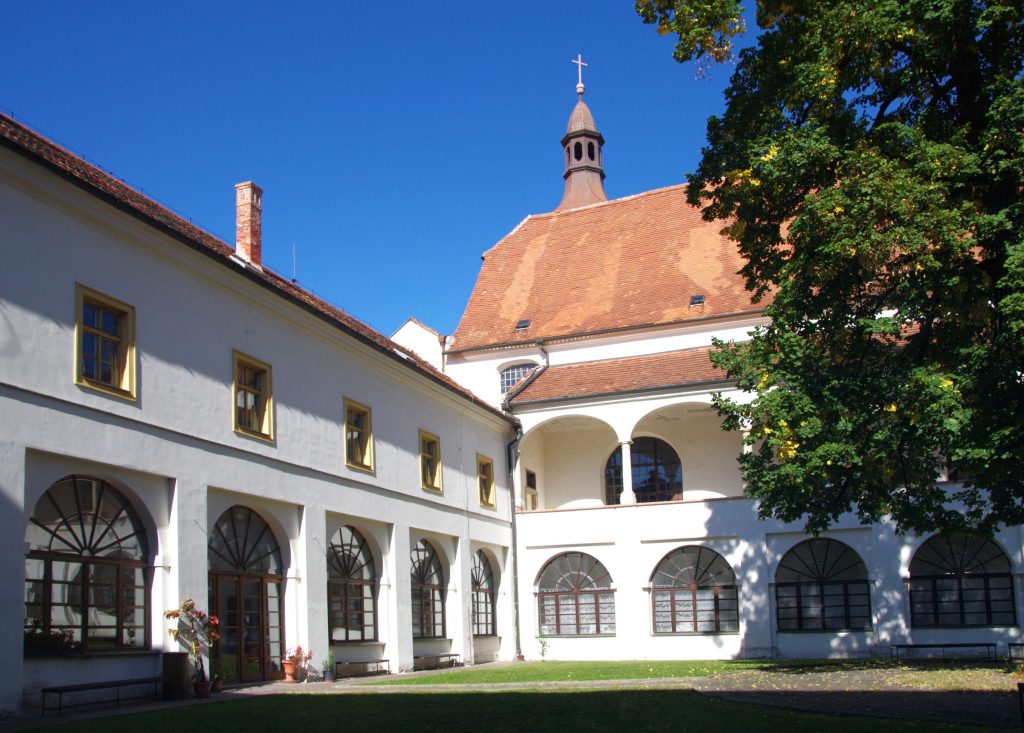 gymnazium Mikulov