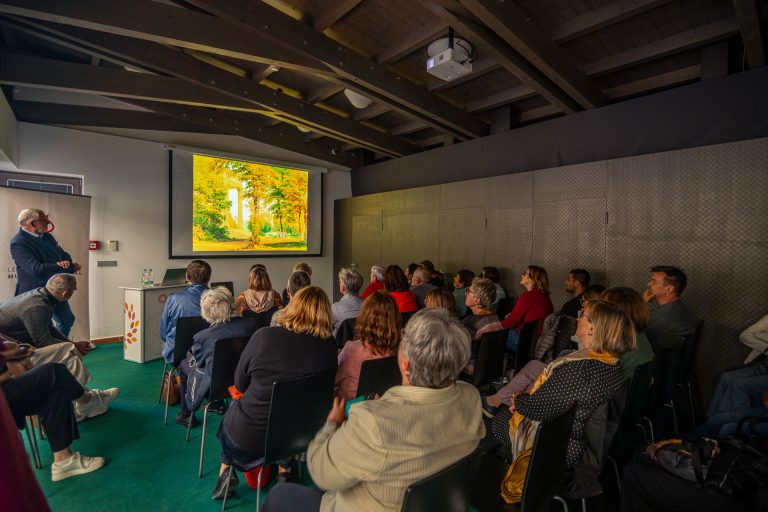 LVMF 2025 | Lecture: The journey of American plants and trees into the unique landscape of the Lednice-Valtice area | 13.10.2025
